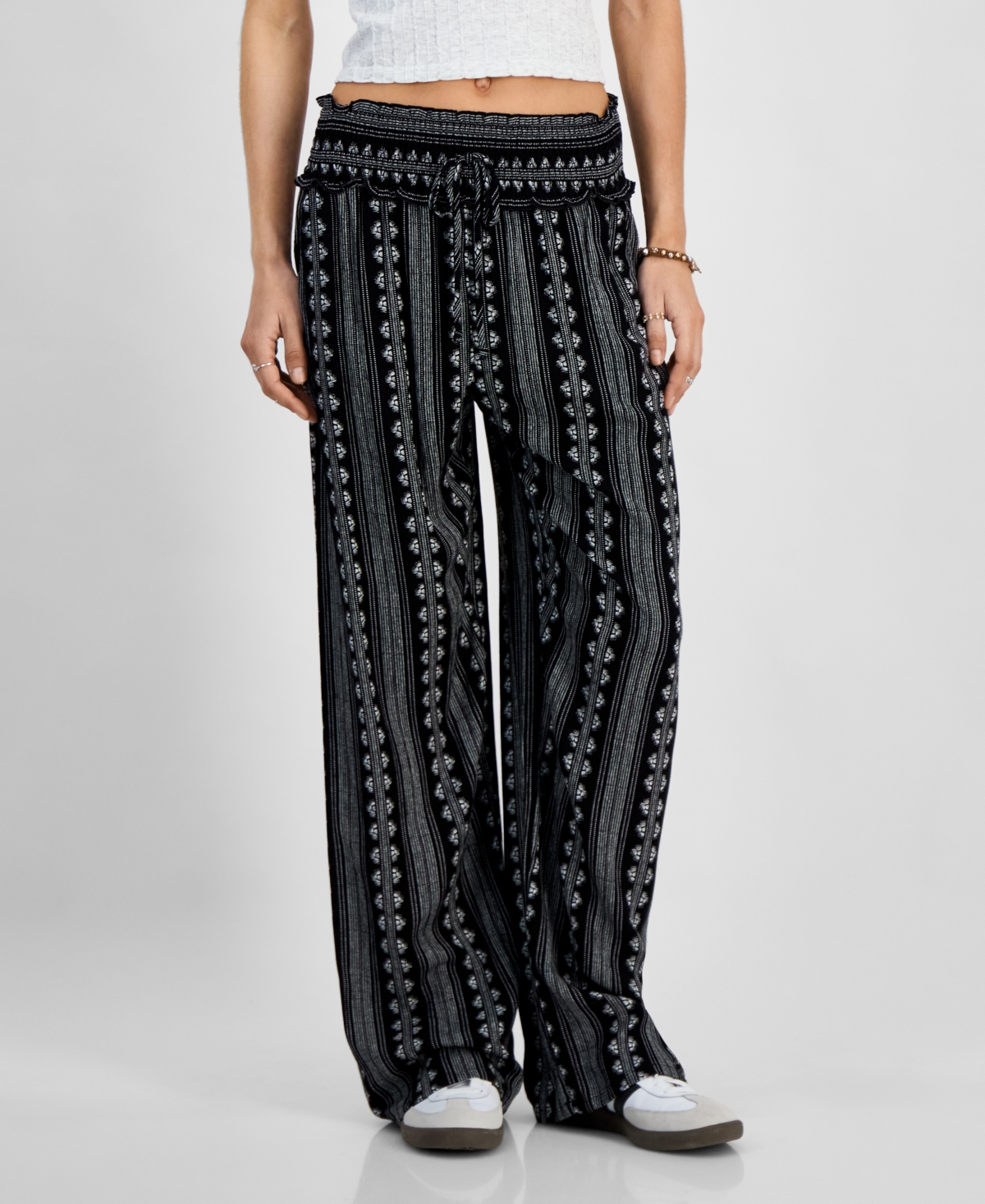 Juniors' High-Rise Smocked-Waist Pants - Black/ivory