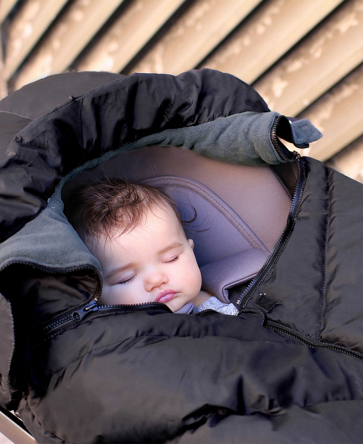 7am Enfant Baby Cocoon Car Seat In Black