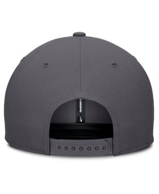 Men's Gray Chicago Cubs Pro Performance Snapback Hat
