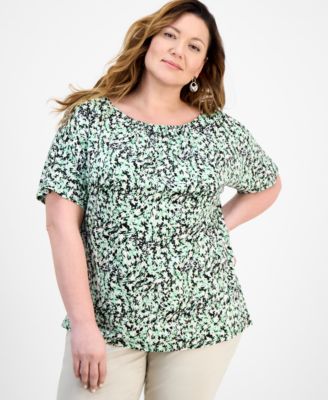 Plus Size Printed Shirred Tee