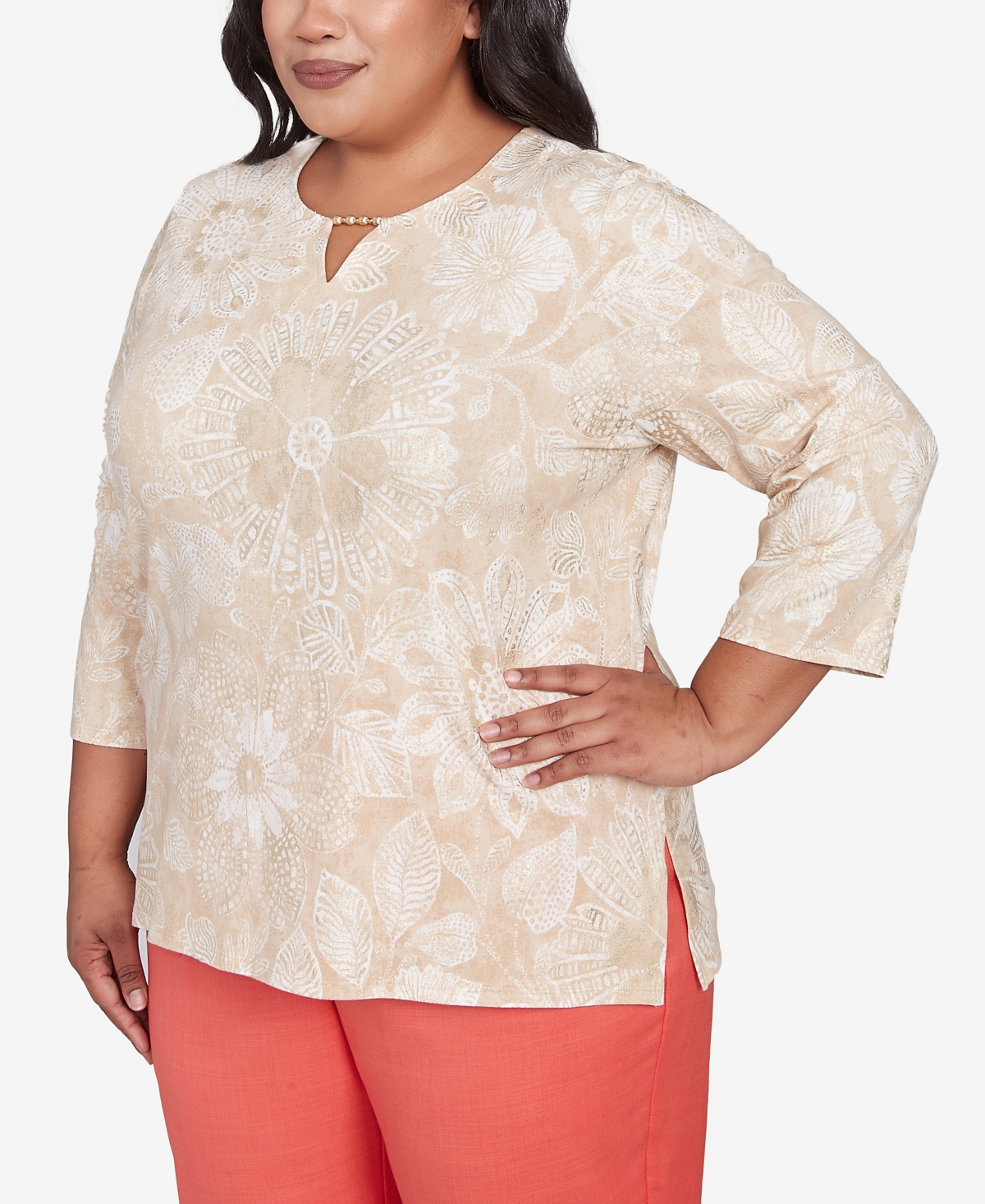 Alfred Dunner Plus Size Catalina Island Textured Floral Foil Accent Keyhole Neck Top In Linen