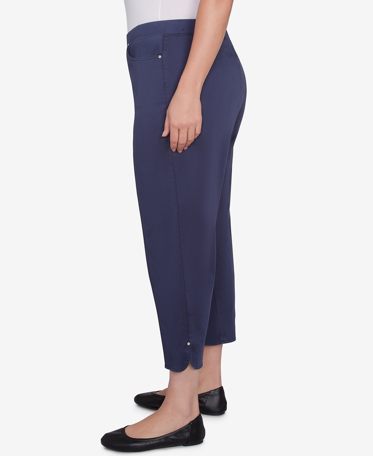 Alfred Dunner Plus Size Parrot Cay Novelty Cuff Tummy Control Capris Pants In Marine Blue