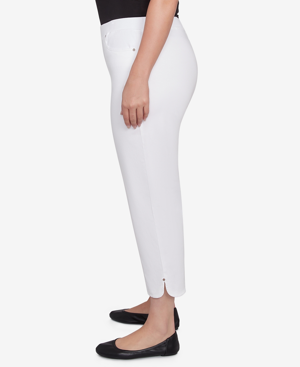 Alfred Dunner Plus Size Charleston Textured Zig Zag Capri With Pockets In White