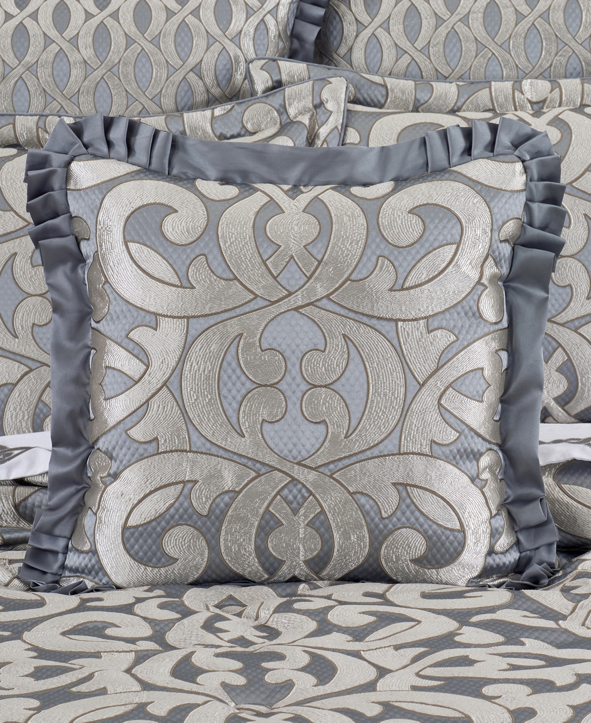 J Queen New York Barocco Embellished Decorative Pillow, 20" X 20" In Sterling
