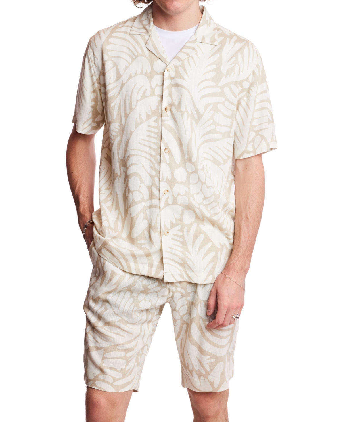Men's Slim Fit Short Sleeve Printed Button-Front Camp Shirt - Tan  Cream