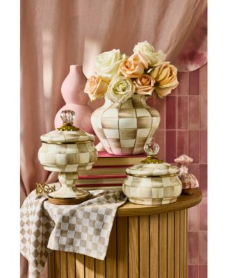 Mocha Check Curiosity Pot