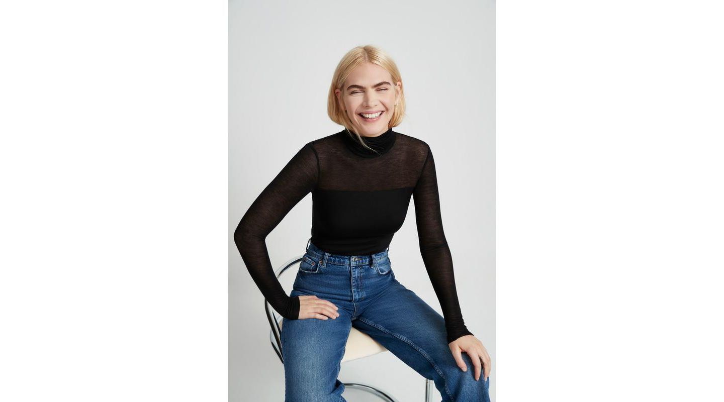 Женский топ Marcella Cara Fitted Turtleneck with Sheer Jersey Sleeves, цвет: Чёрный — фото 8