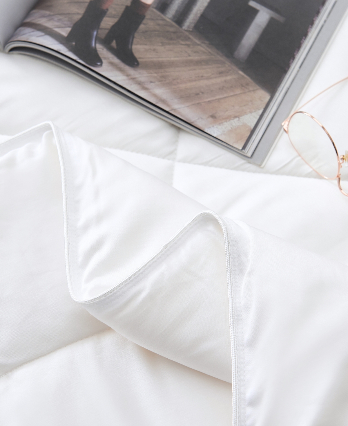 Royal Elite Luxurious Cooling Viscose Comforter, Twin In White