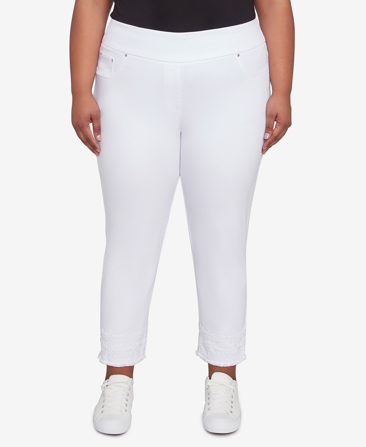 Plus Size Embroidered Extra Stretch White Denim Jeans - White