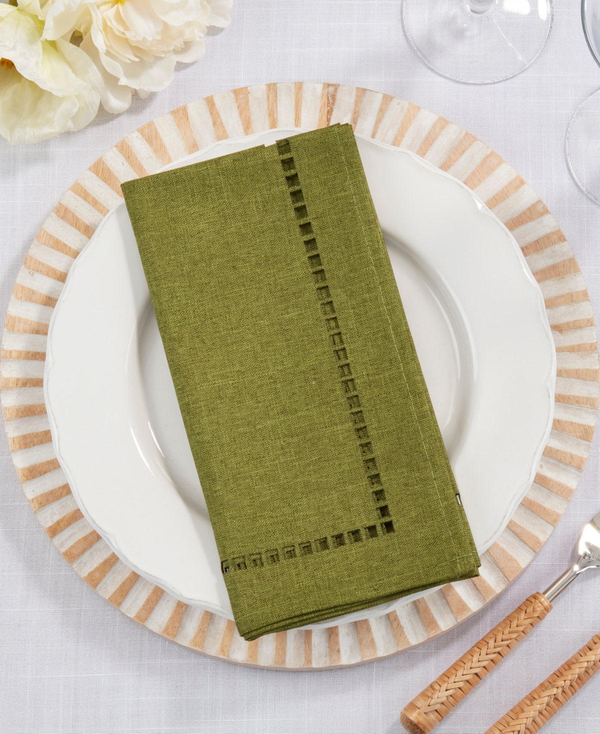 Saro Lifestyle Laser-cut Hemstitch Napkin, Set Of 4 In Green
