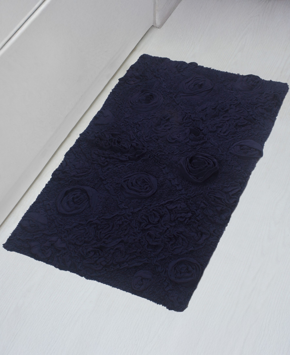 Home Weavers Modesto Bath Rug, 24" X 40" In Navy Blue