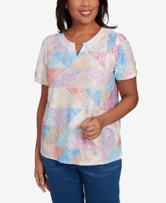 Women's Keyhole Geometric Patchwork Top
