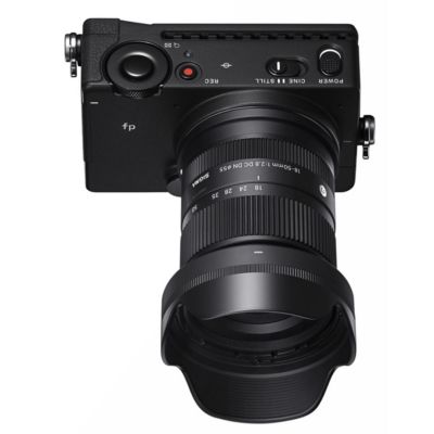 18-50mm f/2.8 DC DN Contemporary Lens for Sony E