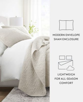 Floral Stitch 2-Pc. Lightweight Quilt Set, Twin/Twin XL