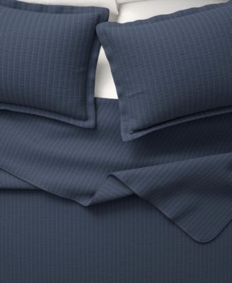 Detailed Channel Stitch Microfiber Quilt Set With Shams