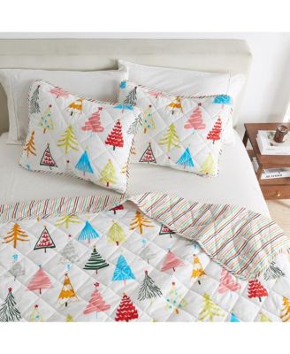 Festive Holiday Reversible Microfiber Quilt Set with Shams