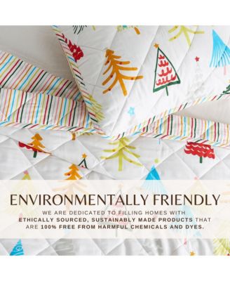 Festive Holiday Reversible Microfiber Quilt Set with Shams