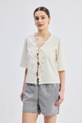 Women's Relaxed Fit Top With Ruffles and Front-Ties in Cream