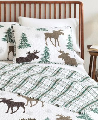 Moose & Evergreens Lightweight Reversible Microfiber Quilt Set with Shams