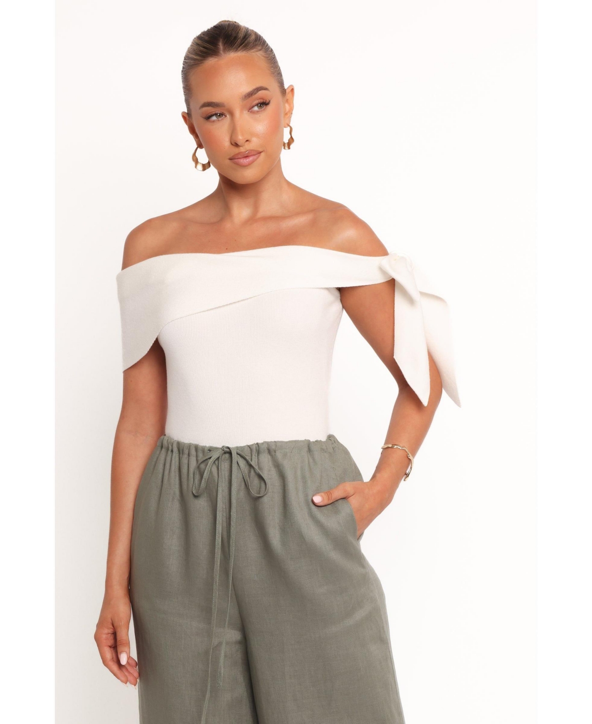 Women's Charama Off Shoulder Knit Top - White