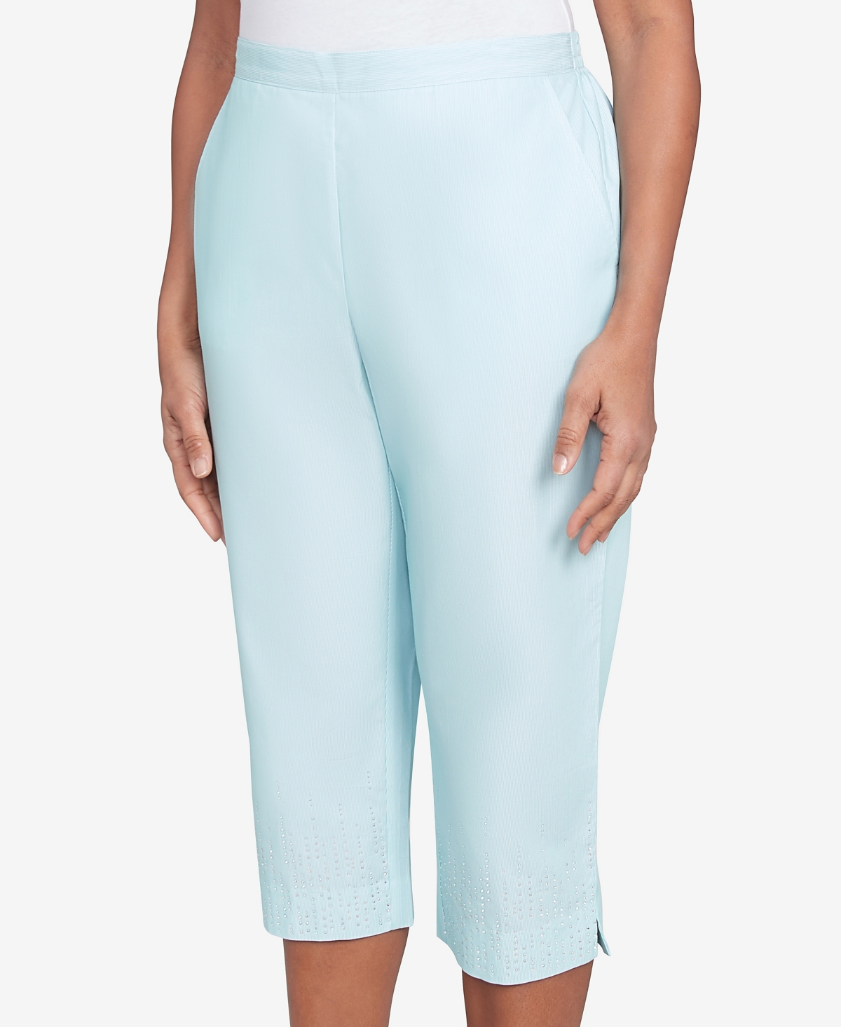 Alfred Dunner Petite St. Thomas Heat Set Embroidered Capri Pants In Neutral