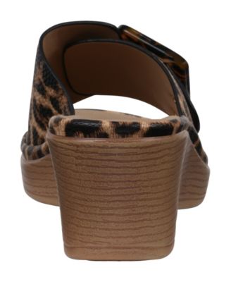 Women's Teri Buckle Wedge Sandals