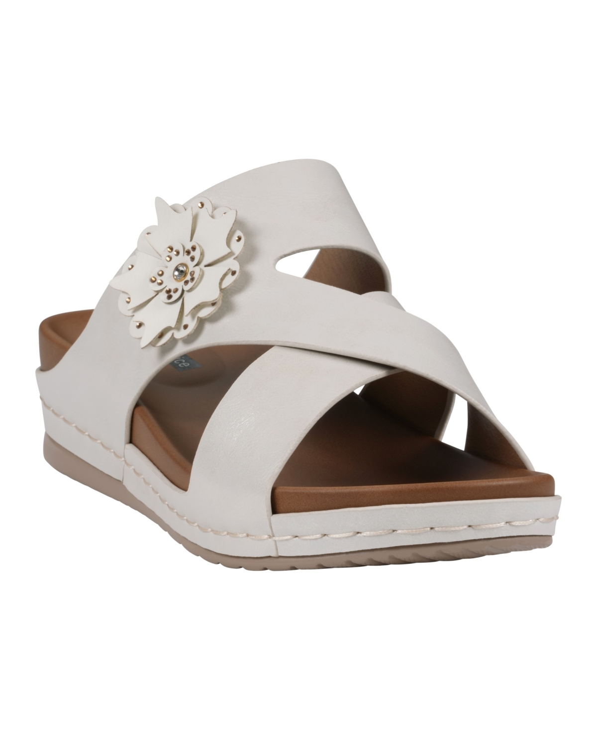 Gc Shoes Women's Nessie Flower Wedge Sandals In White
