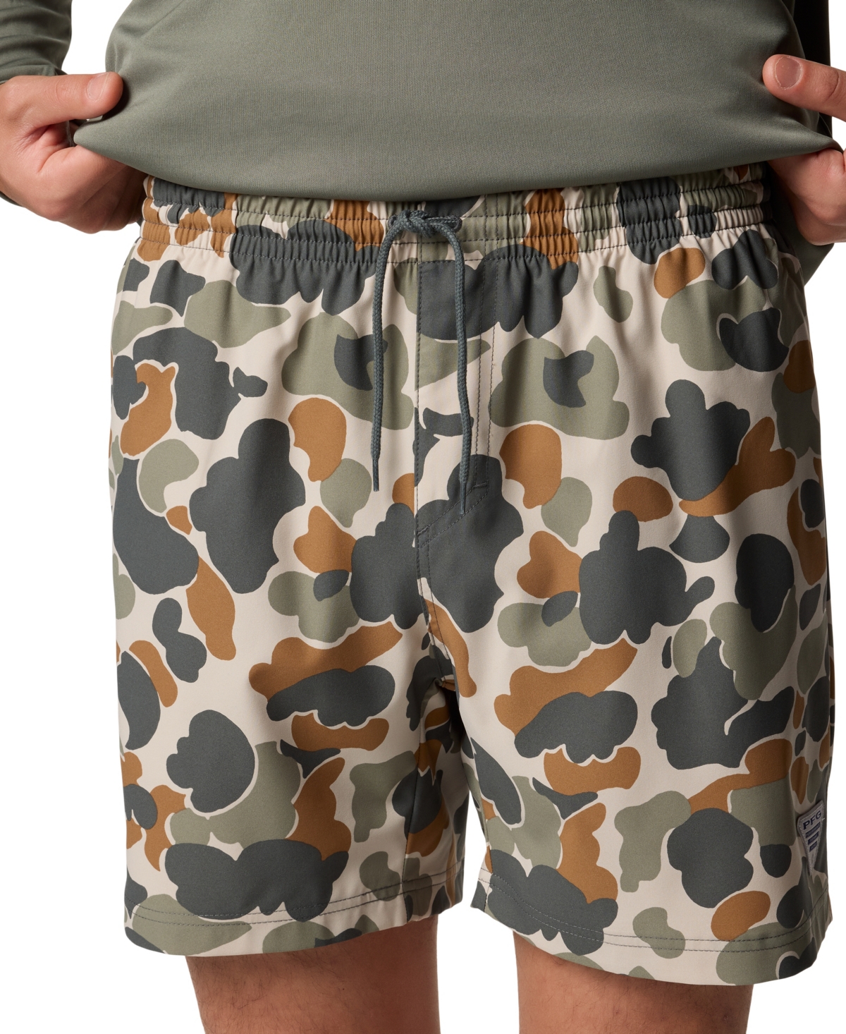 Columbia Men's Pfg Rambler Printed Water Short In Fossil Del