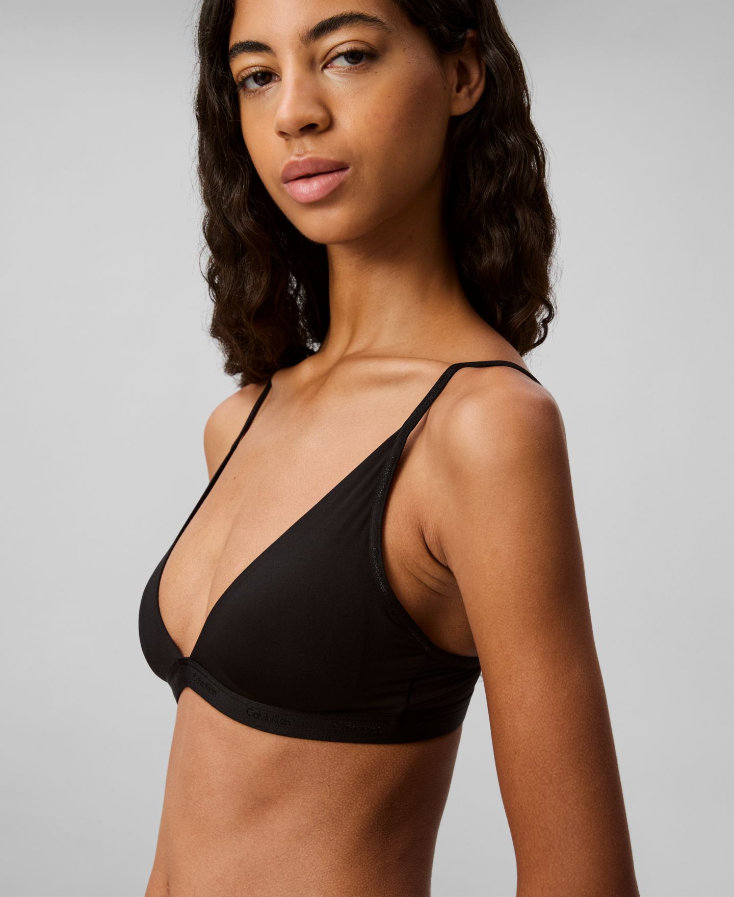 Бралетт Body, лёгкая чашка, треугольные чашки — Calvin Klein, цвет: Чёрный — фото 1
