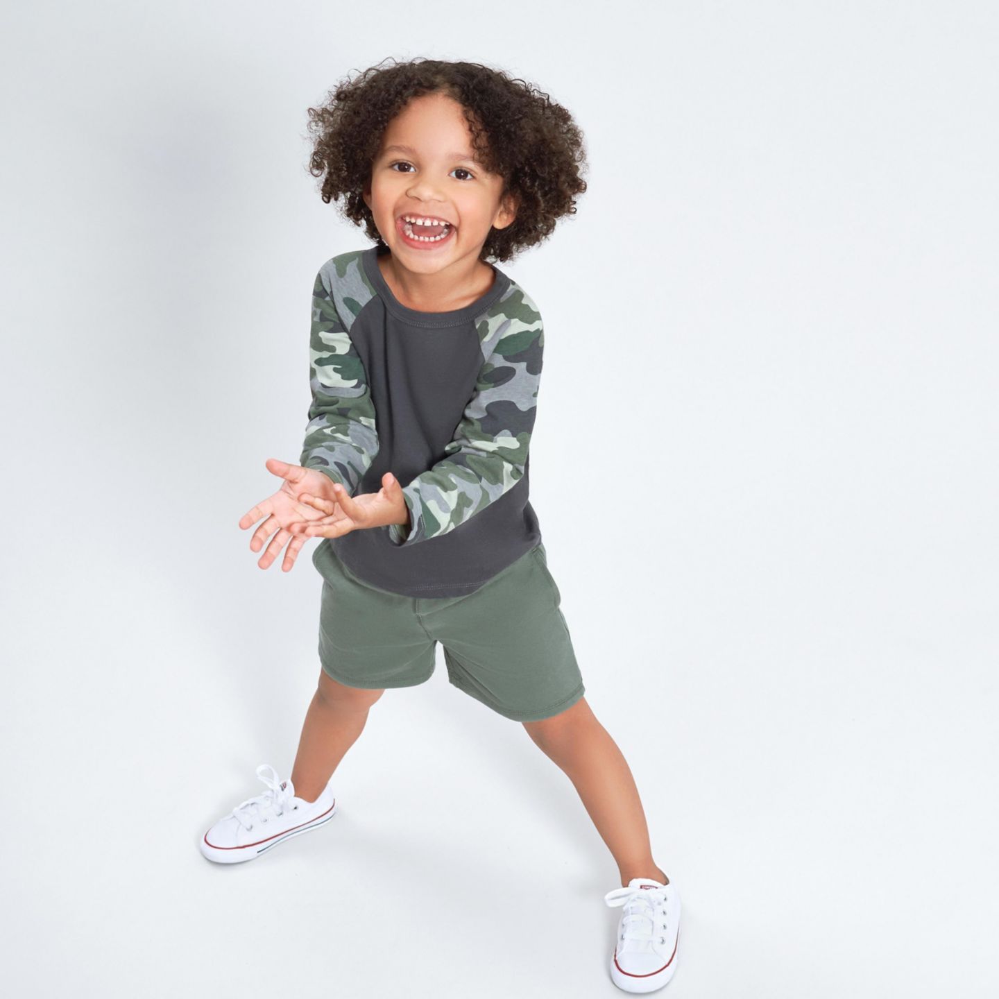 Шорты Gerber 3-Pack Pull-On Knit Shorts, Gray and Black, 18 Months для мальчиков-малышей, цвет: Камуфляжный — фото 8