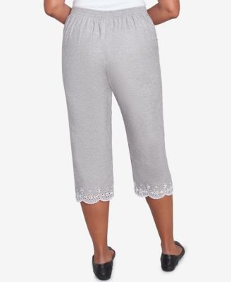 Women's Crystal Springs Eyelet Embroidered Capri Pants