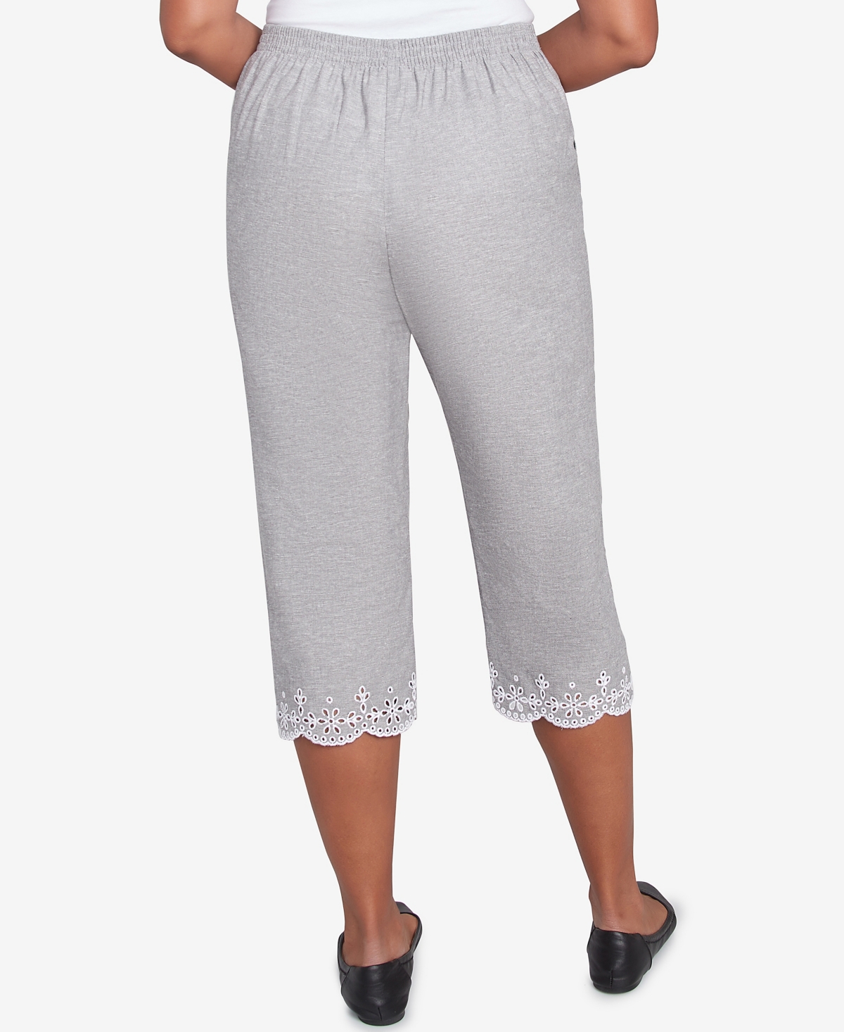 Alfred Dunner Petite Crystal Springs Eyelet Embroidered Capri Pants In Gray