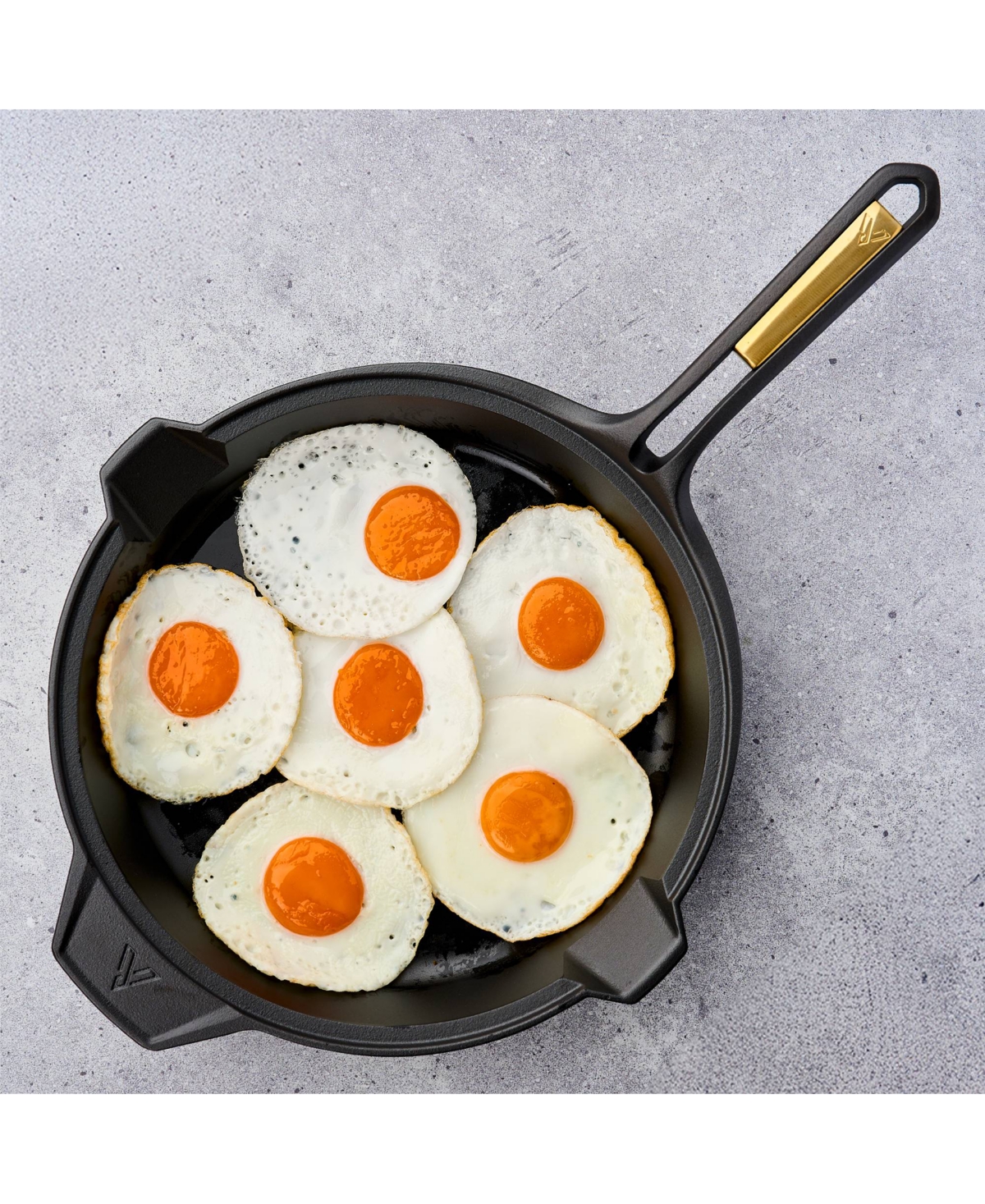 Victoria Signature Series 12" Cast Iron Skillet In Black And Gold