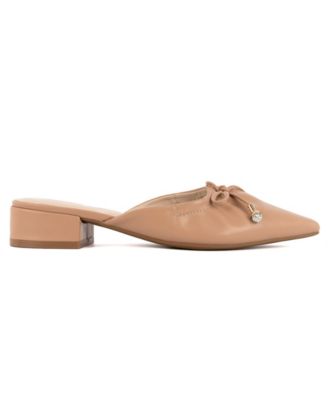Women's Karise Pointed Toe Slip On Mules