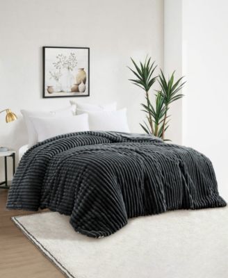 Year Round Plush Flannel Comforter, King