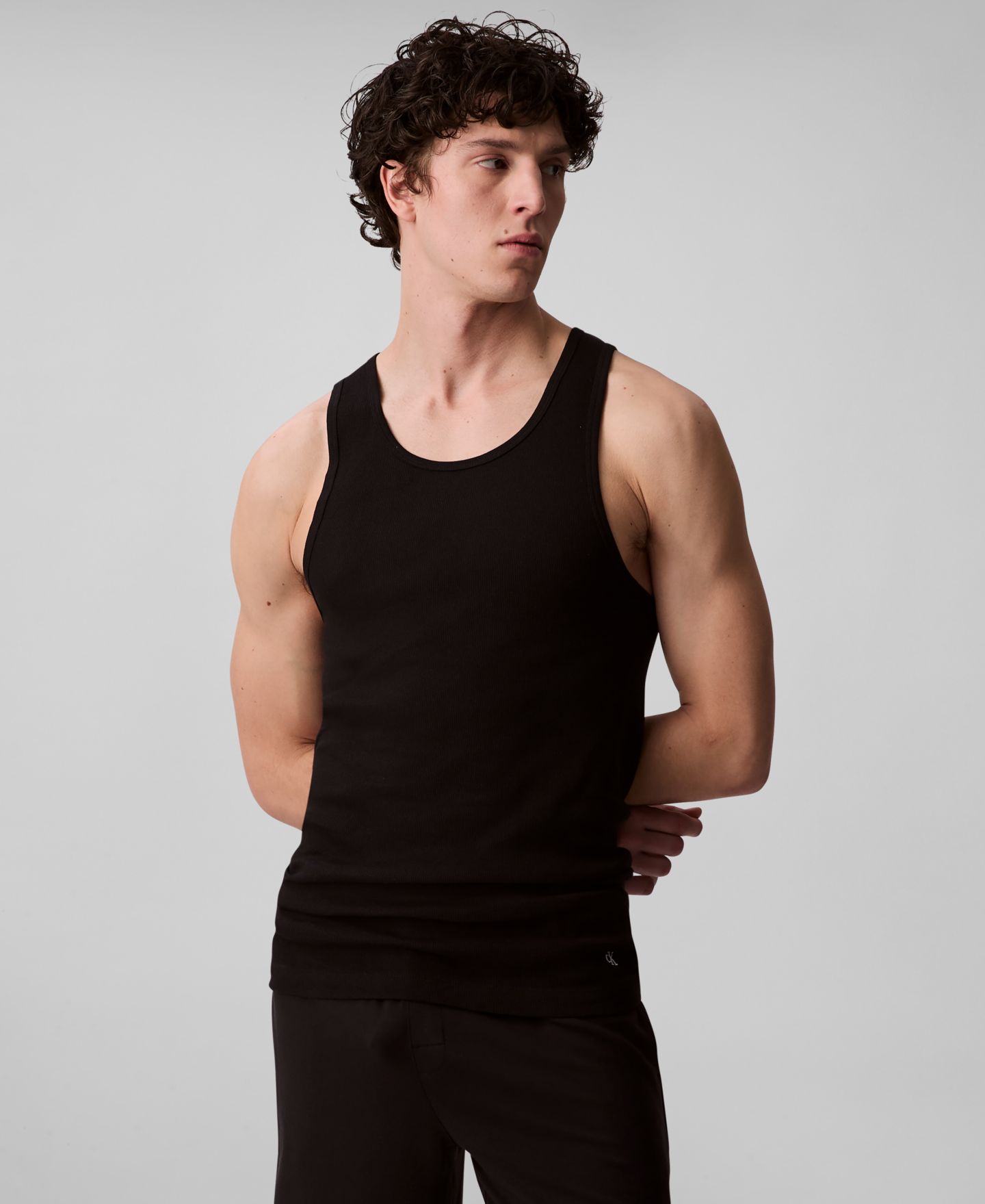 Мужские топы Calvin Klein 3-Pack Cotton Classics Tank Tops, цвет: Чёрный — фото 4