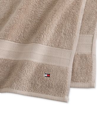 Modern American Solid Cotton Bath Towel, 30" x 54"
