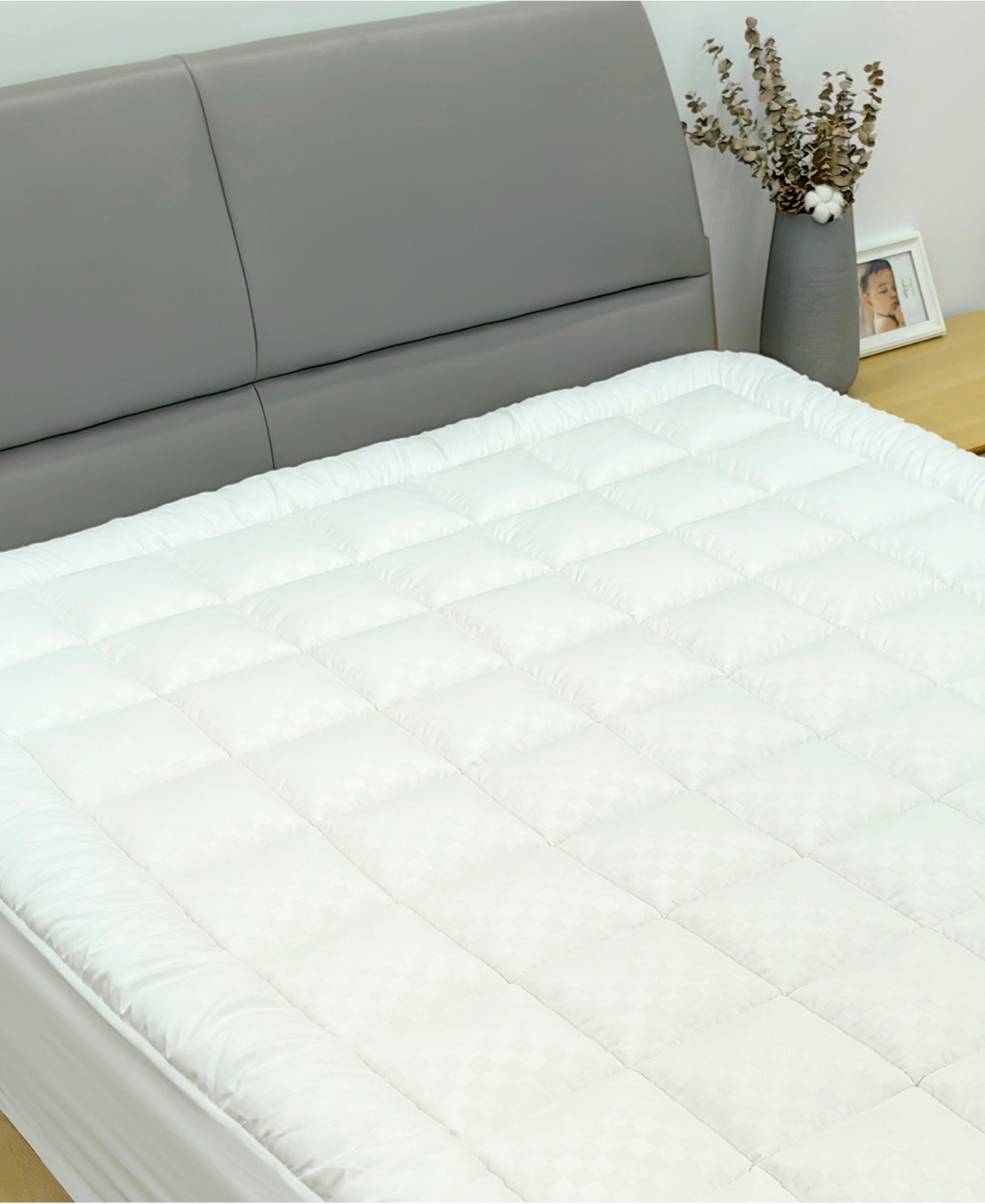 Payton Quilted Mattress Pad With Cover, Twin In White