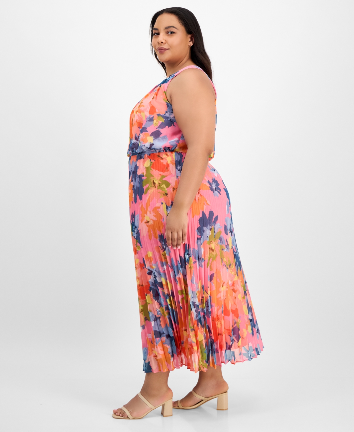 Shop Robbie Bee Plus Size Printed Pleat-skirt Maxi Dress