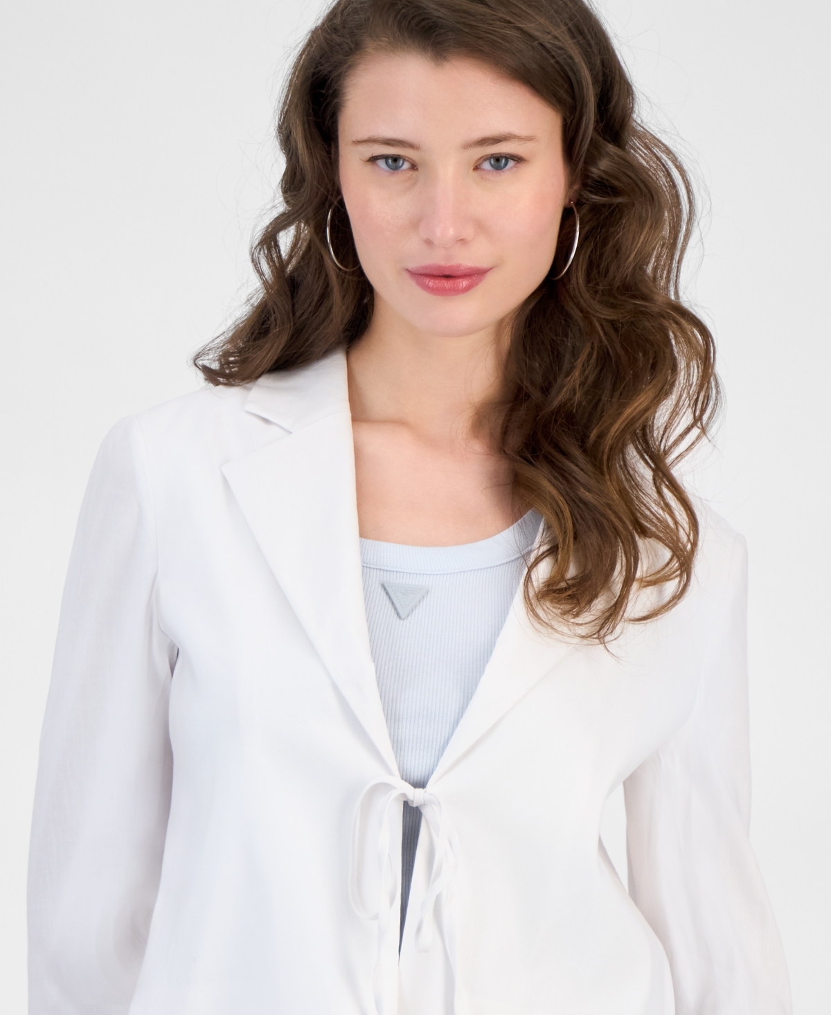 GUESS WOMEN'S LINDEN TIE-FRONT CROPPED BLAZER 