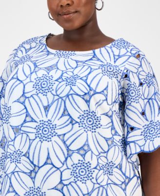 Plus Size Embroidered Floral Shift Dress