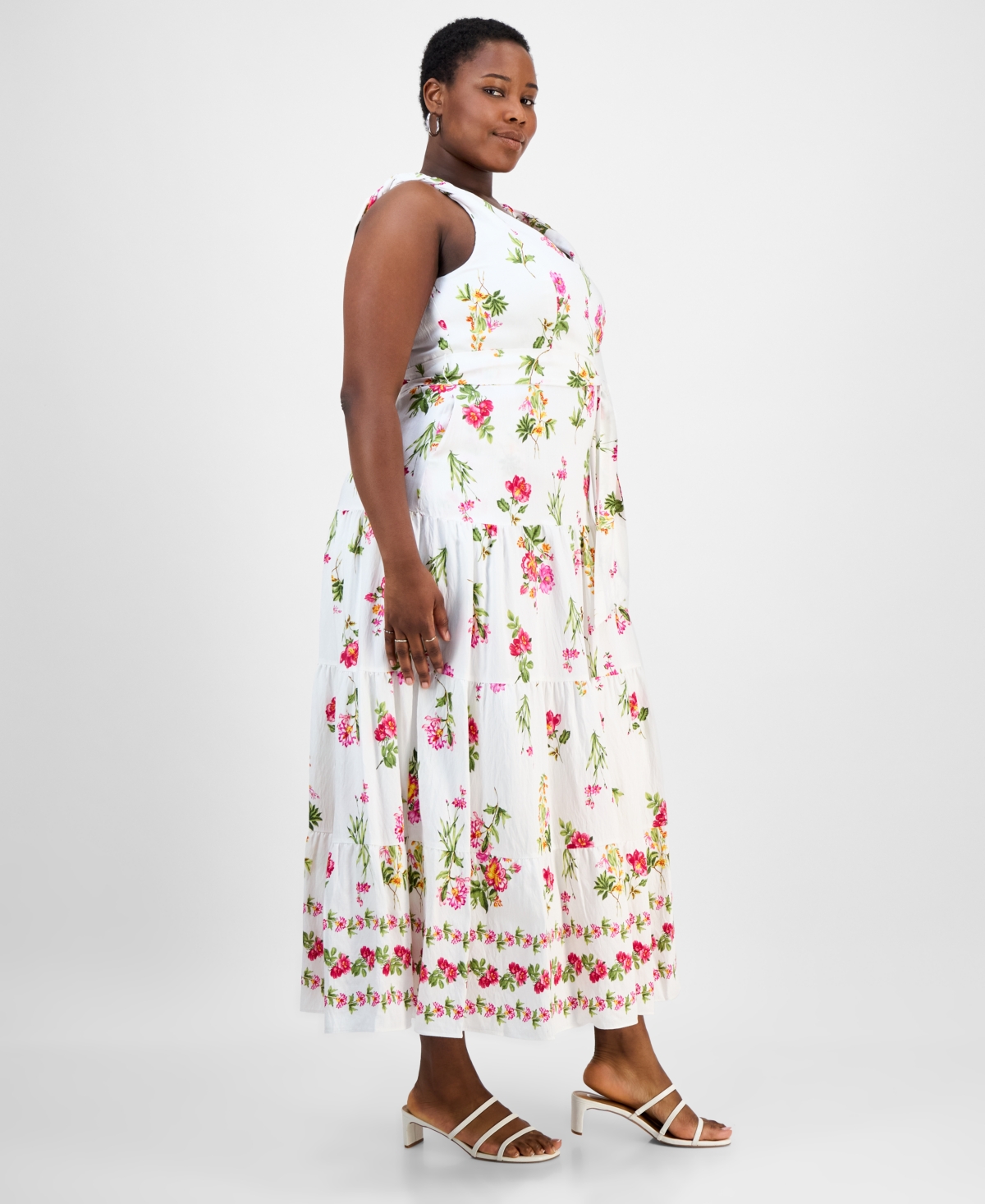 Taylor Plus Size Floral V-neck Sleeveless Maxi Dress