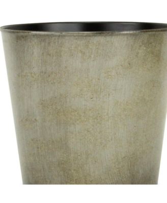 Durable Plastic Round Pot Planter for Indoor and Outdoor Use