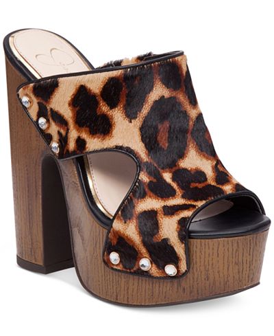 Jessica Simpson Wynne Platform Sandals