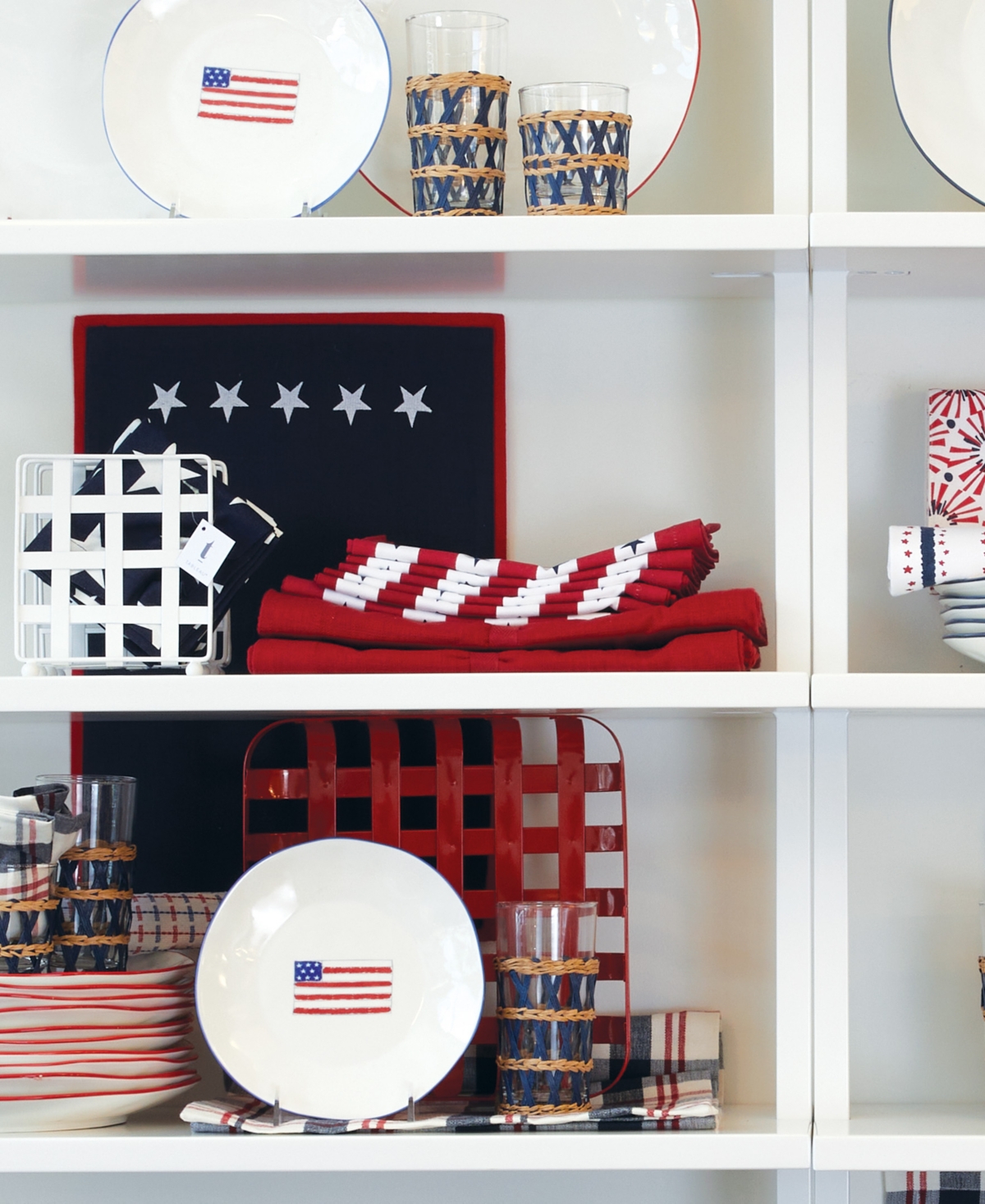 Tableau Stars And Stripes Set Of 4 Napkins, 8.25" X 8.25" In Red,white,blue
