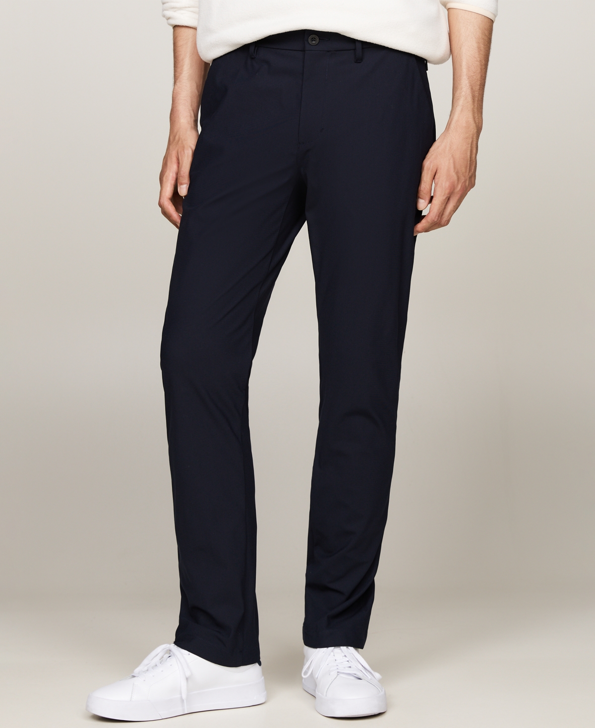TOMMY HILFIGER MEN'S DENTON KNIT TECH CHINO PANTS 