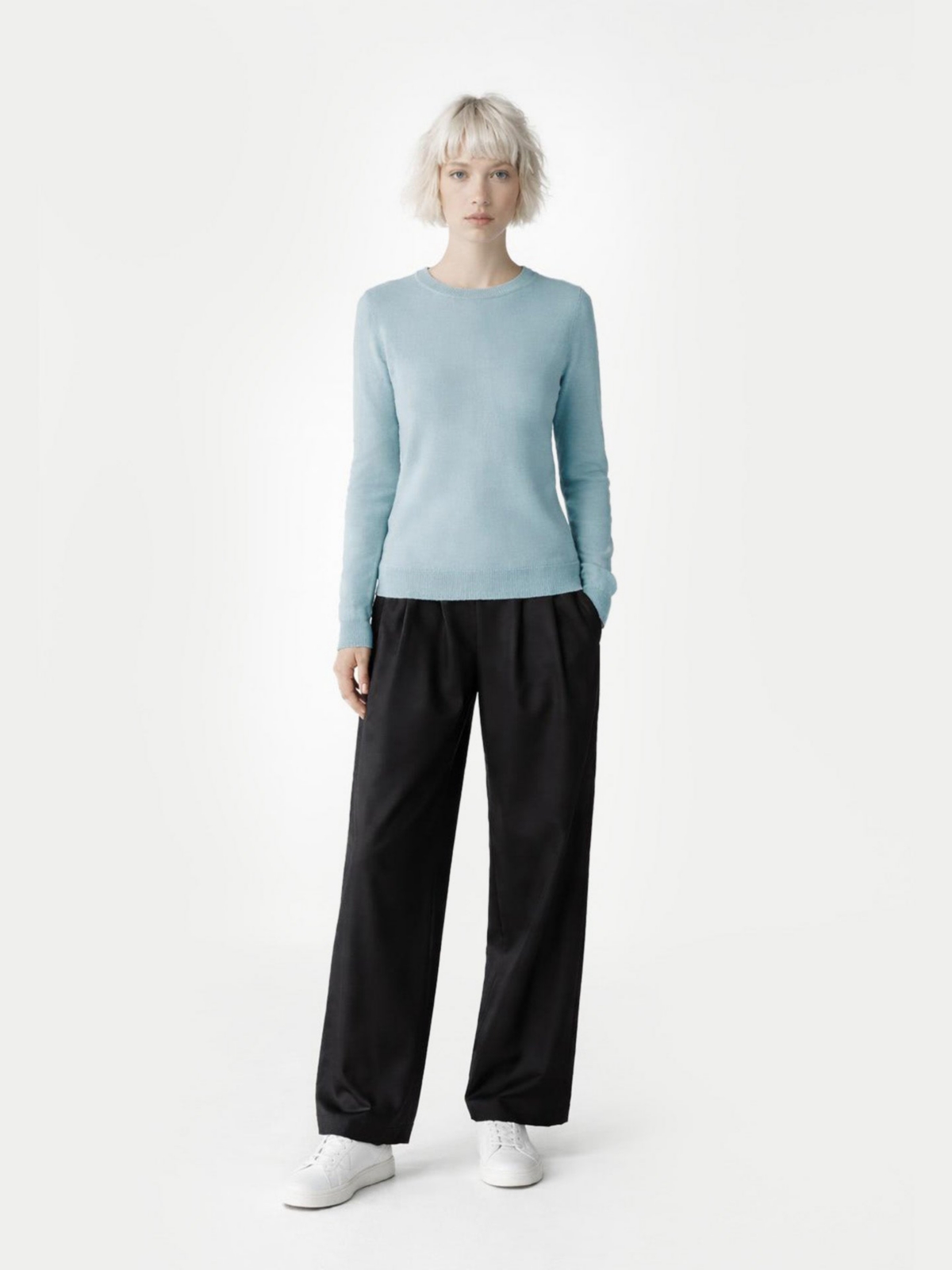 Gobi Cashmere Women's Essential Crew Neck Sweater