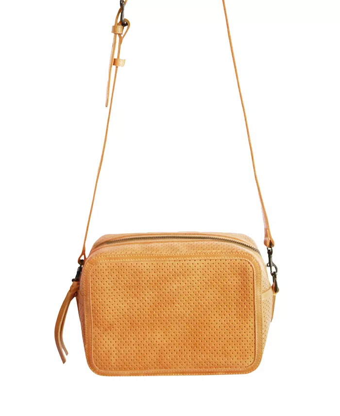 https://slimages.macysassets.com/is/image/MCY/products/3/optimized/32365463_fpx.tif?op_sharpen=1&wid=700&fit=fit,1&fmt=webp