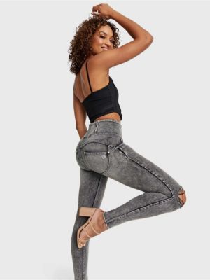 Women's Snug Sculpting Ripped Skinny Jeans