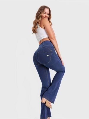 Women's Super High-Rise Sculpting Flare Jeans